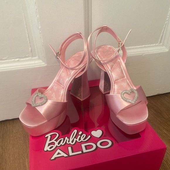 Aldo x Barbie barbiparty heels *never worn* 8.5 - Picture 1 of 9
